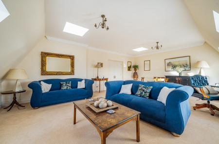 1386720-22-692ee5...