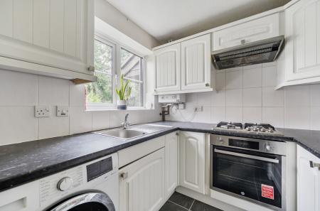 1387716-18-69316e...