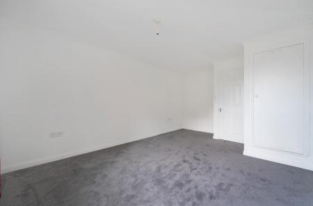 1375465-12-690b60...