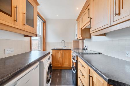 1388669-16-693bfd...