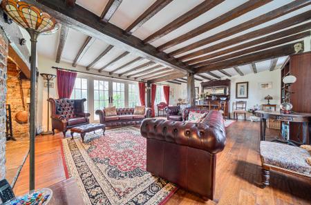 1389384-15-694000...