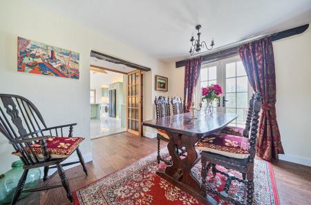 1389384-32-694001...