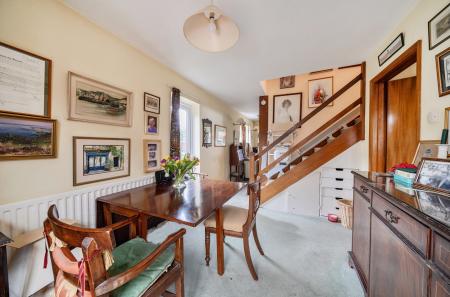 1393119-17-6942a7...