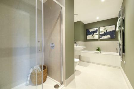Showhome Family Bath