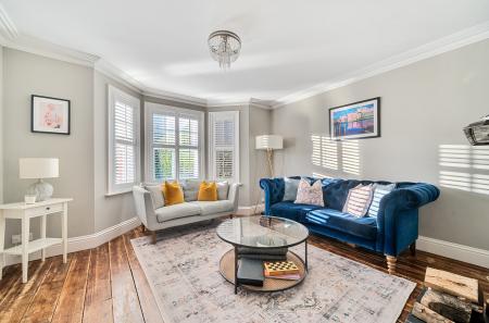 1372354-18-691caf...