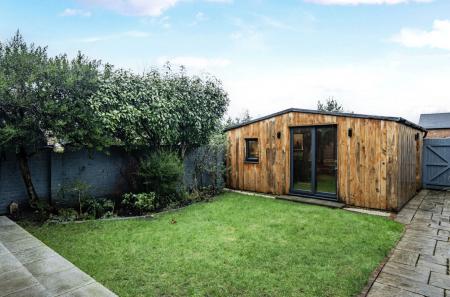 1399942-6-69690ce...