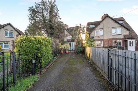 1394143-1-69456ba...