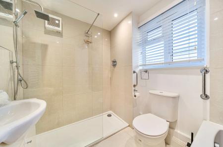 1394143-27-69456d...