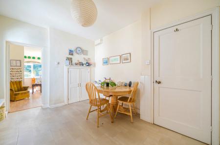 1347766-10-68d2a3...