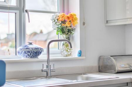 1401650-27-696f65...