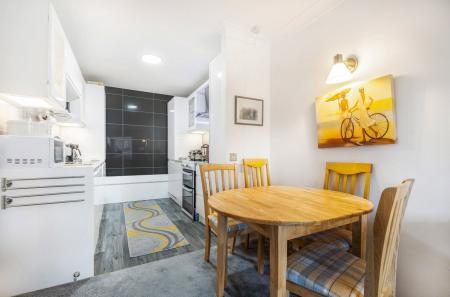 Kitchen/Dining Area