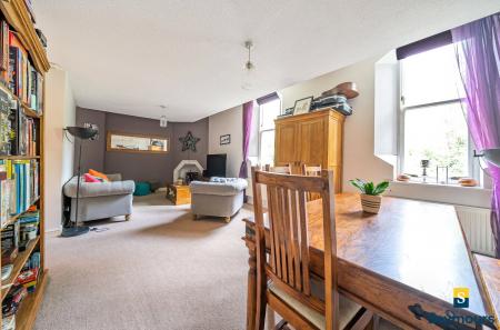 Living/Dining Room