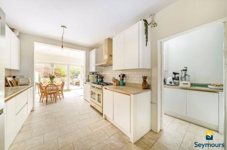 Kitchen/Utility