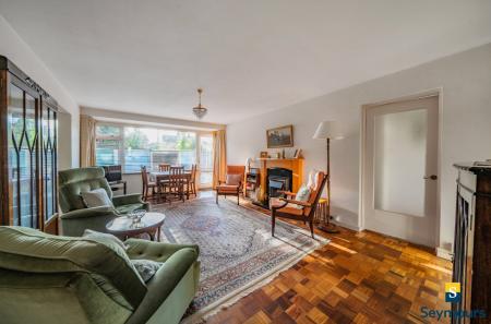 Living/Dining Room