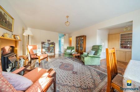 Living/Dining Room