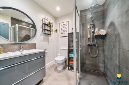 Ground Floor Shower