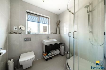 Family Shower Room