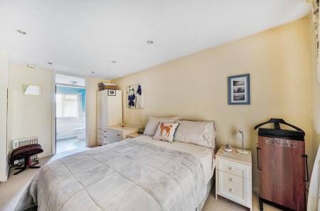 Principal Bed