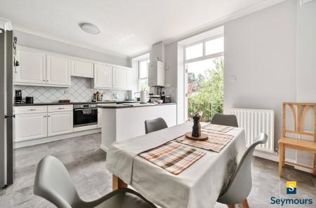 Kitchen/Dining