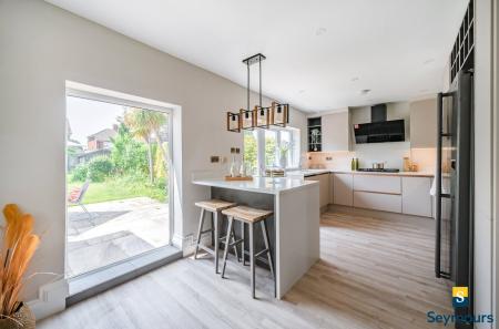 Breakfast Bar
