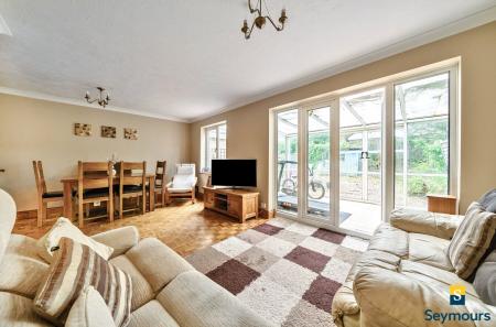 Living/Dining Room