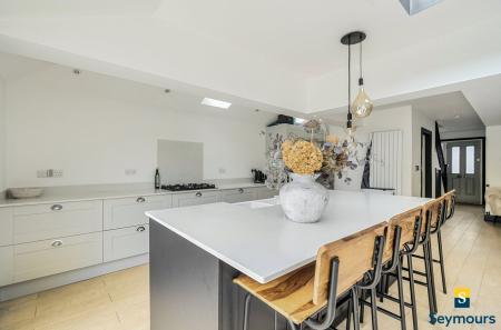 Breakfast Bar