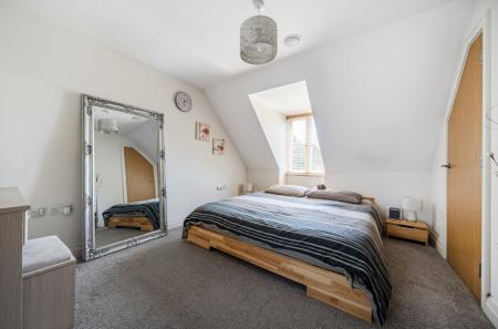 1318894-1-686b68b...