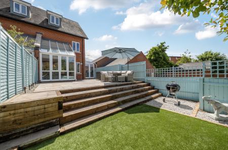 1318894-19-686b69...