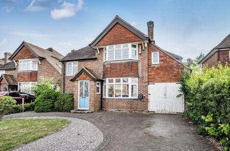 Driveway/Garage