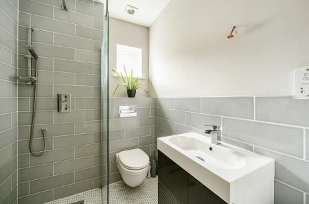 Family Shower Room