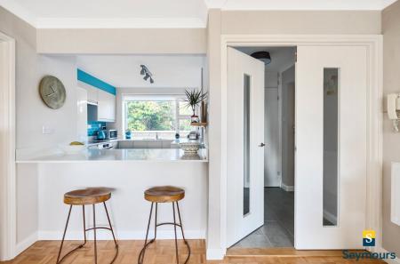Breakfast Bar