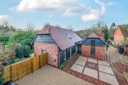 1385414-4-692f060...