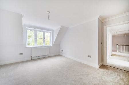 15-681a403993edb-...