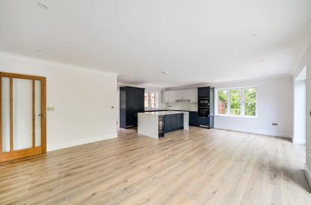 37-681a40cc61056-...