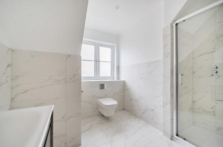 13-681a40282b34a-...