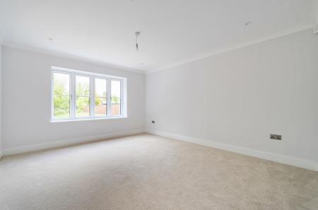 42-681a40f9b85f5-...