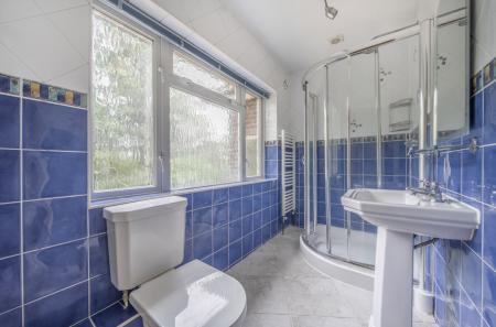 1347782-7-68b7171...