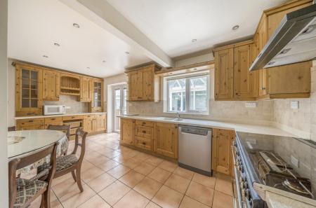 1347782-14-68b717...