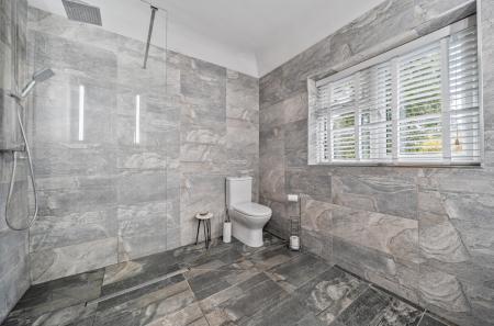 1364053-28-68ed34...