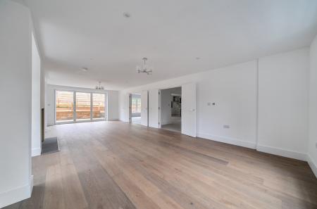 1397608-47-695fd4...