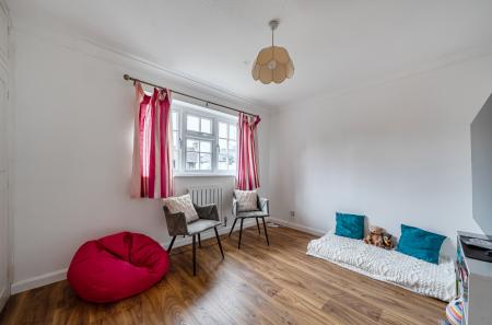 1397854-15-6978b5...