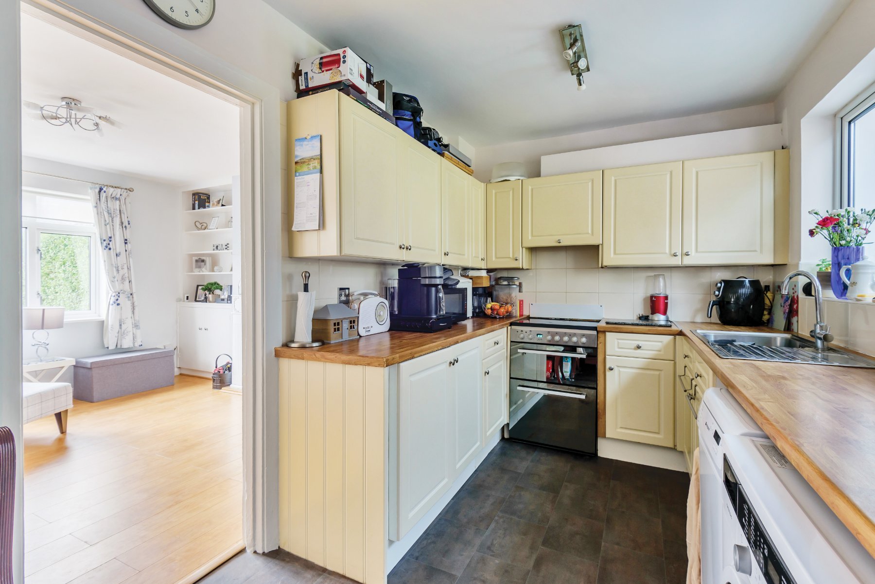 2 bedroom Terraced House for sale in Byfleet