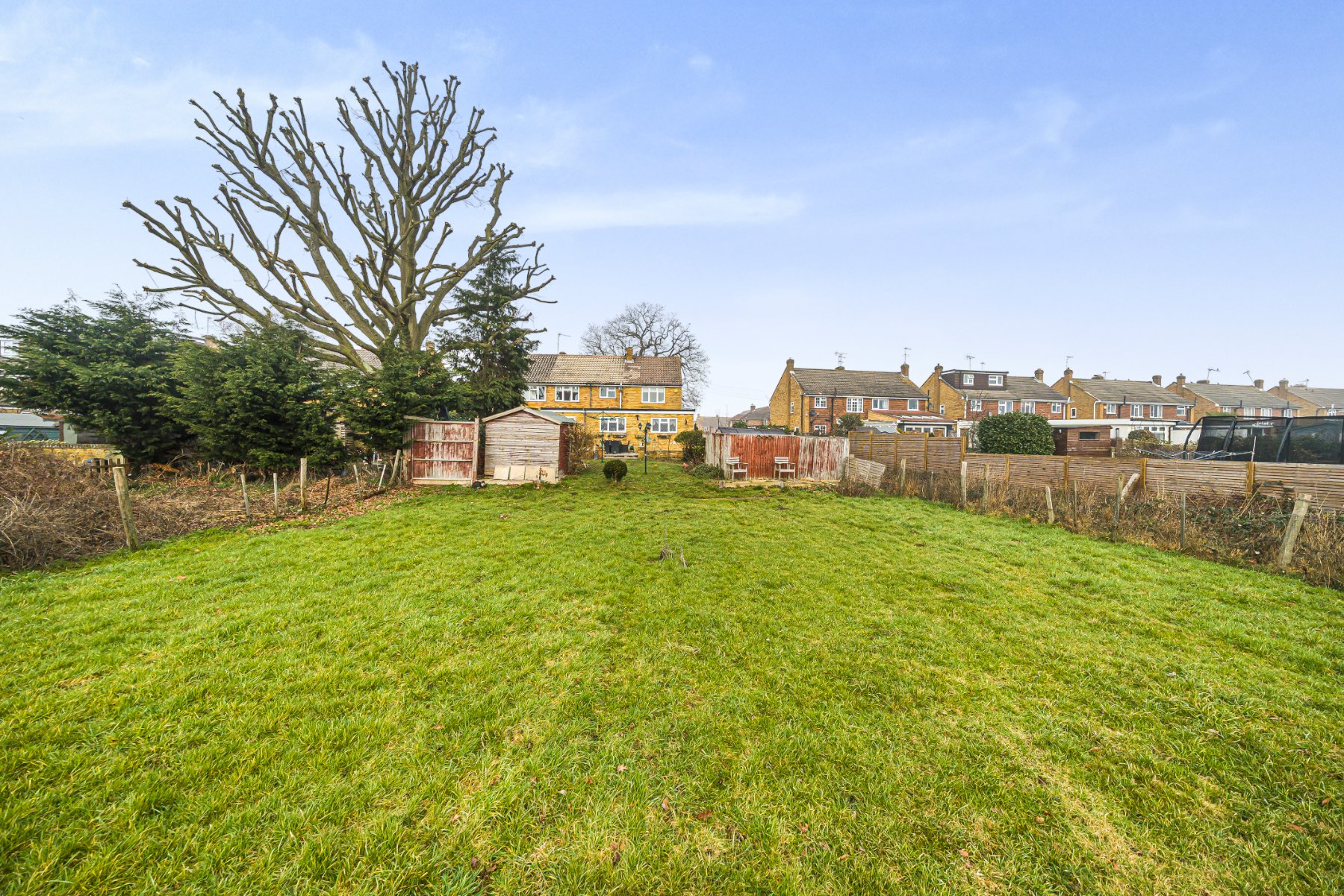 4 bedroom SemiDetached House for sale in Byfleet