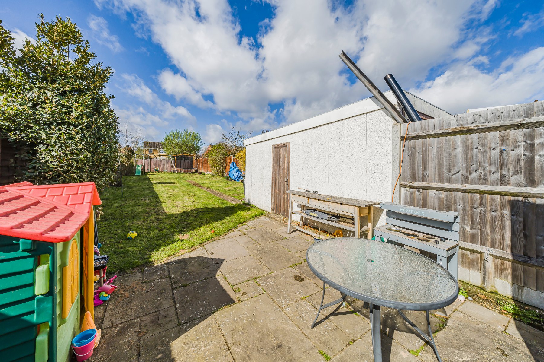 3 bedroom SemiDetached House for sale in New Haw