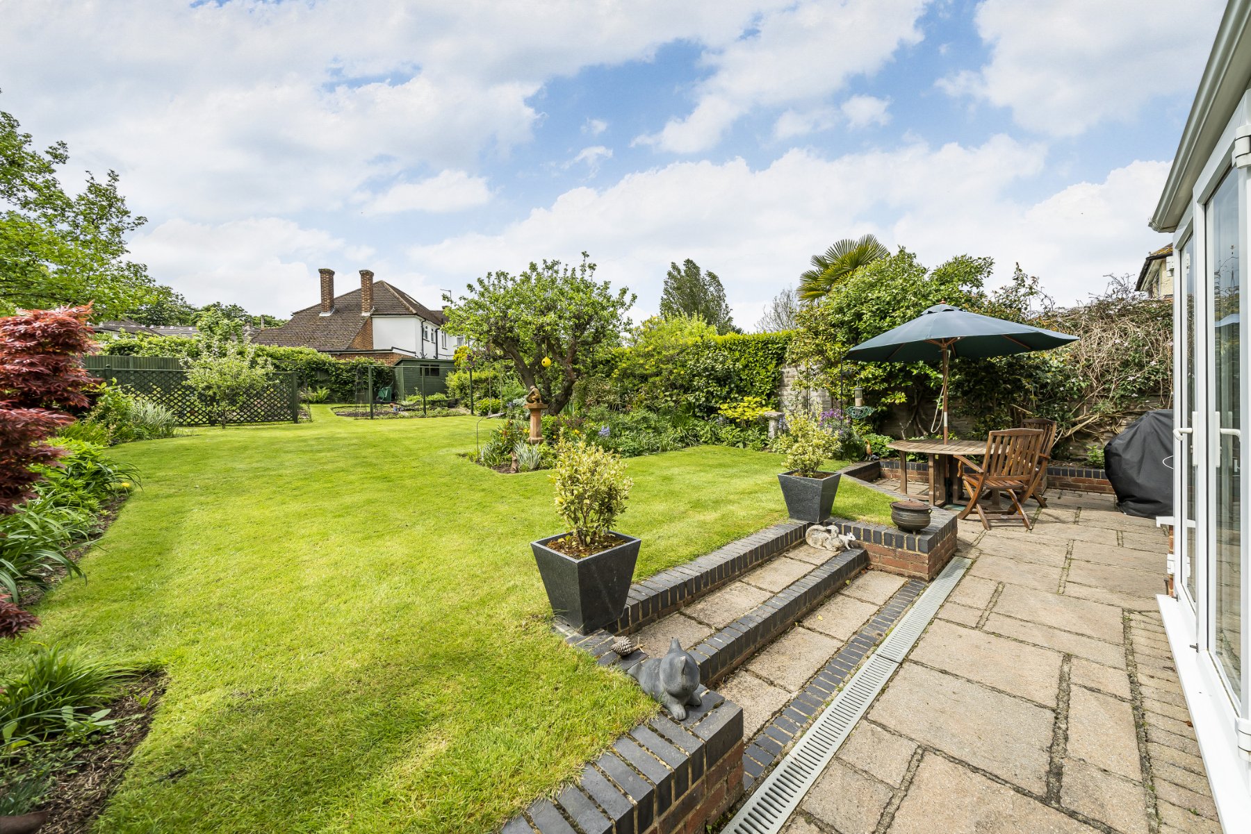 4 bedroom Detached House for sale in Surrey