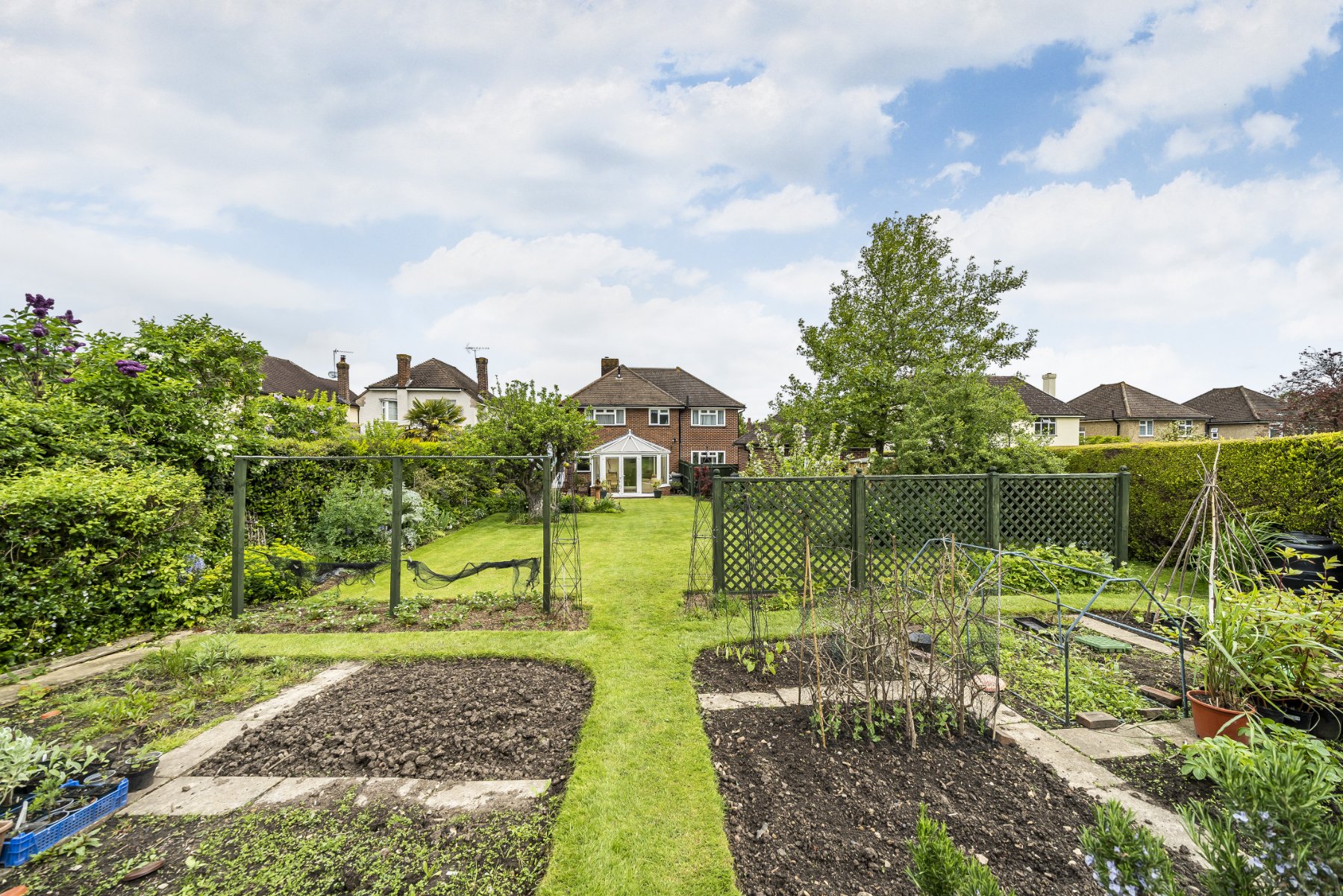 4 bedroom Detached House for sale in Surrey