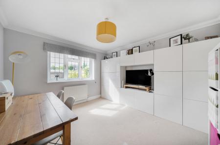 1310654-9-684fe97...