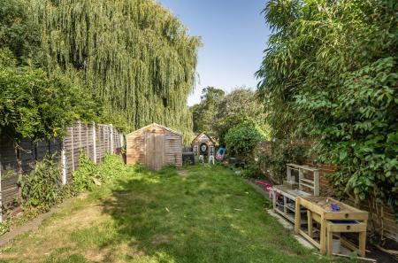 1339886-6-689b6a1...