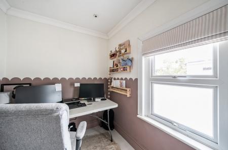 1339886-17-689b6a...