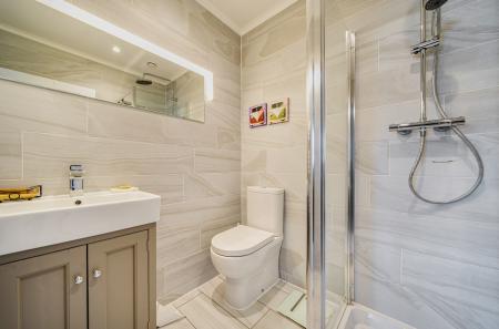 1365139-17-68e775...